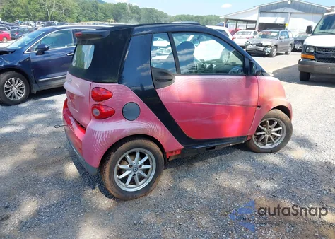 2008 Smart Fortwo Passion z USA, uszkodzony, nr VIN WMEEK31X08K103238